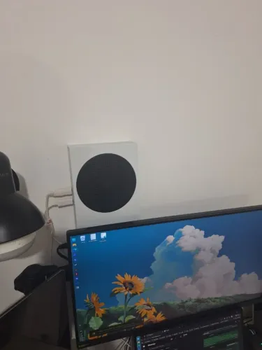 Xbox Series S (Perfeito estado de conservação - 0 Defeitos)