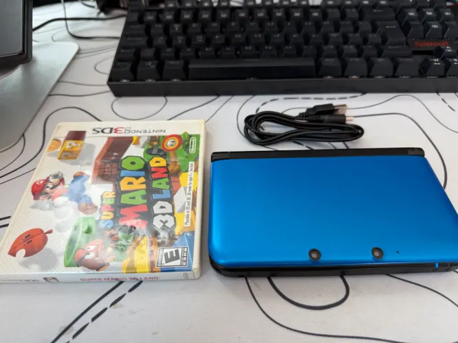Nintendo 3ds XL old