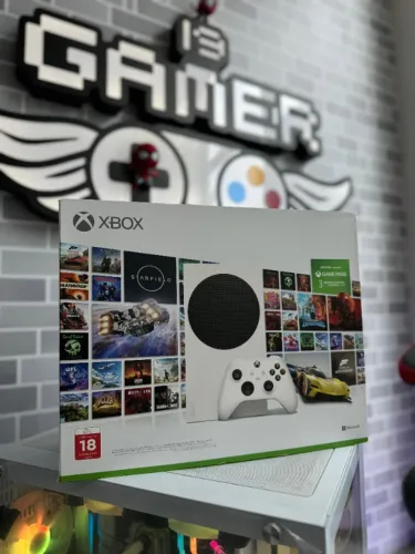 Xbox Series S - 512 SSD - NOVO LACRADO - LOJA FISICA