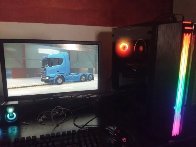 PC GAMER MYMAX+Monitor 21 polegadas 75hz 2000 mil reais em bom estado