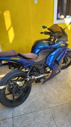 Ninja 250 - Peças disponíveis