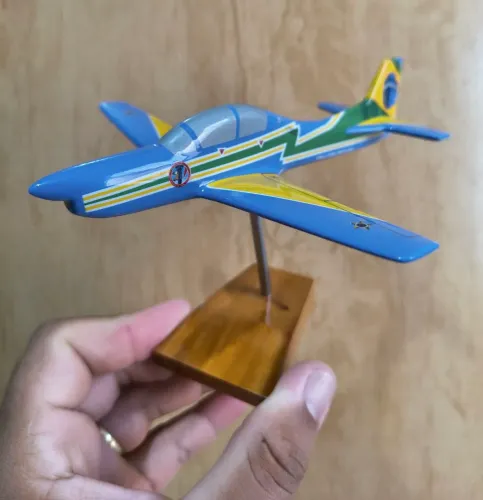 Maquete A-29 Esquadrilha da Fumaça RESINA