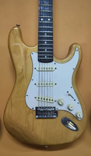 Stratocaster Swamp Ash