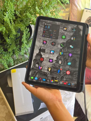 Apple iPad Air (5) Wi-Fi 256 GB Chip M1 - Cinza-espacial