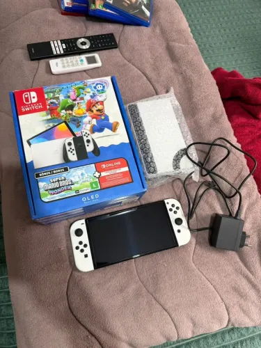 Nintendo switch oled 64gb novinho 
