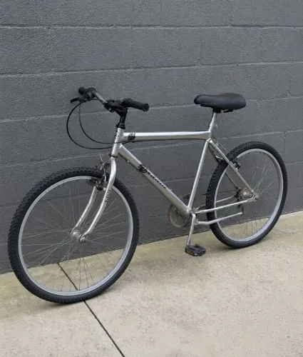 Bicicleta aro 26 (alumínio)