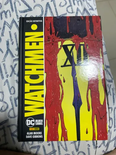 Livro Watchmen Edição Definitiva