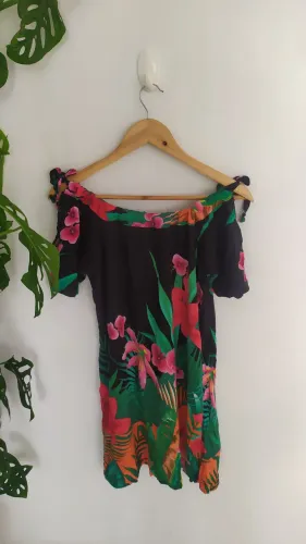 Vestido preto floral feminino Tam M