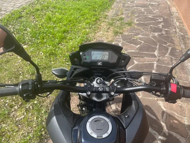 Vendo moto xre190 flex