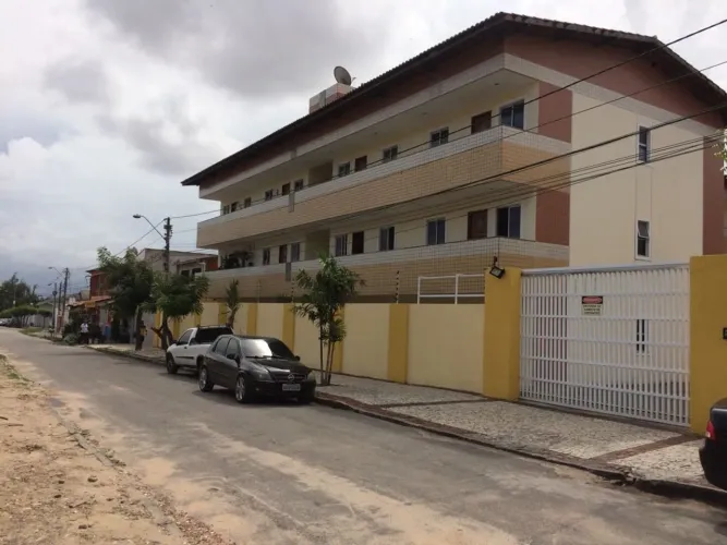 Alugo Apto 2 q, Itaperi, próximo ao Big Monster