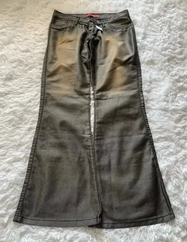 Calça flare anos 2000 veste 42