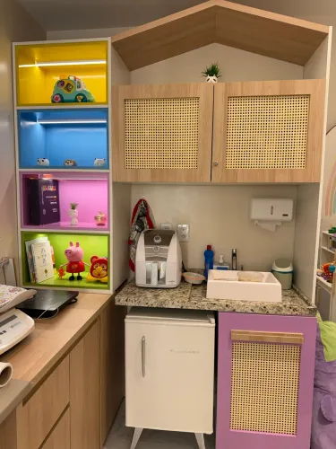 Aluguel de turno para profissionais da saúde infantil 