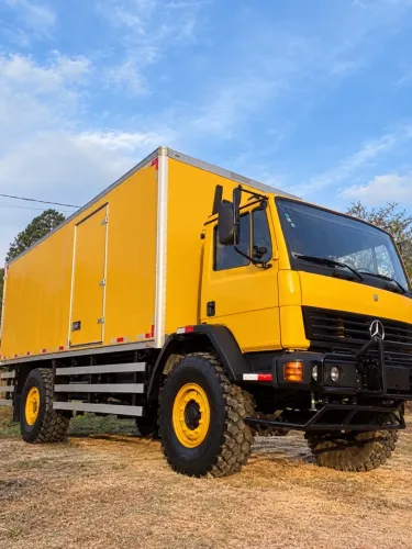 Mercedes-Benz 1720 A 4x4 - Ano 2002 | Apenas 26.000 km!