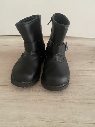 Bota infantil tamanho 27