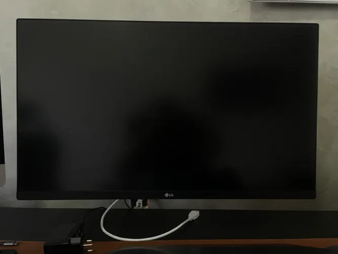 Monitor LG UltraFine - Tela IPS UHD 4K 27", HDR10