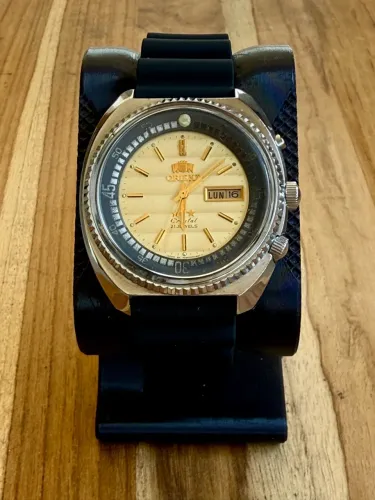 Relógio Orient King Diver Gold Dial Textura Listra - 1970