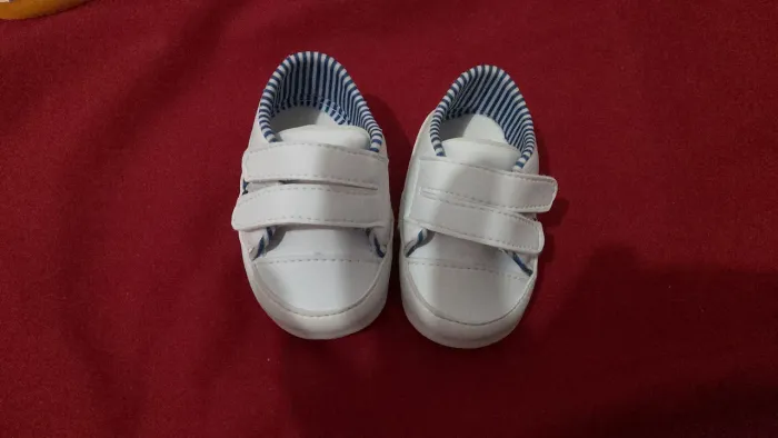 Vendo sapatos de bebê pouco tempo de uso
