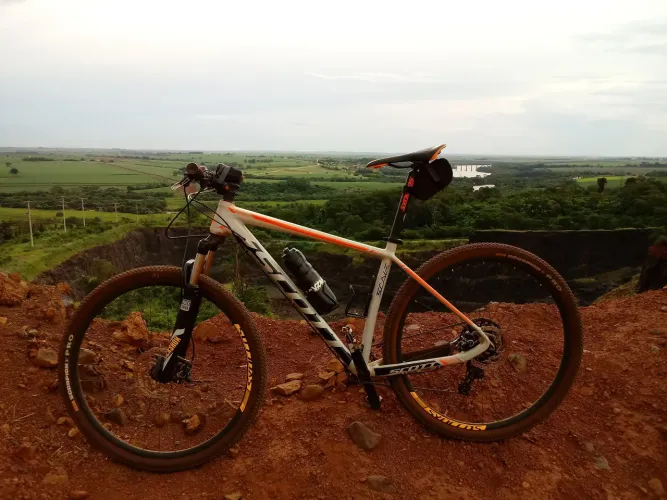 Scott Scale 965 aro 29 (Rock Shox, Sram)