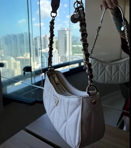 Bolsa guess original