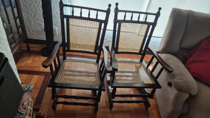Vendo Cadeiras de Balanço