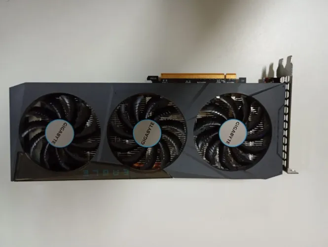 RTX 4060 Eagle Triple Fans