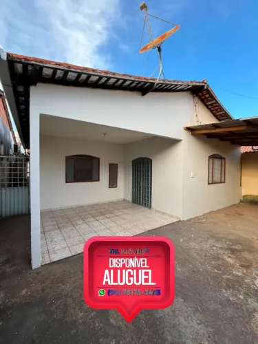 THL IMÓVEIS ALUGA CASA, 3/4 SENDO 1 SUITE, 1 BANHEIRO SOCIAL, 3 VAGAS DE GARAGEM