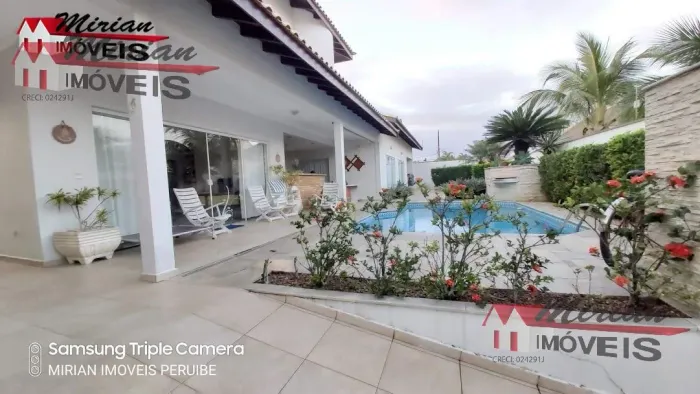 casa a venda em Peruibe 150 metros da praia com piscina em 2 lotes , salão de festas