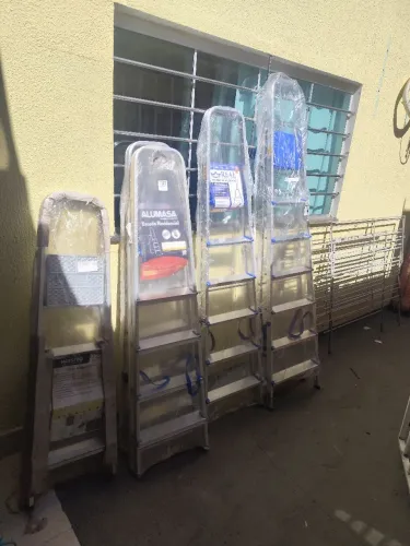 Escadas de alumínio e fibra até 12 mts