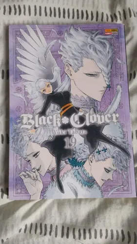 Mangá Black Clover Volume 19