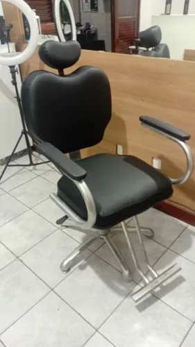 Cadeira barbeiro ou cabeleireira