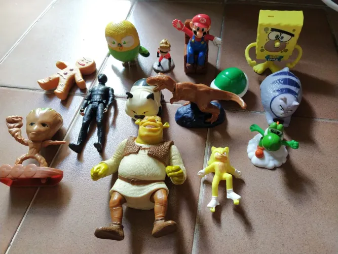 Bonecos filmes DreamWorks Shrek Bob Jurassic sonic