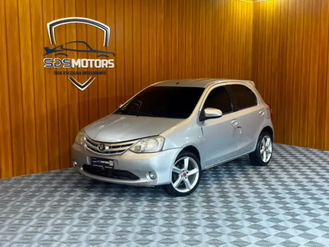 Toyota Etios XS 1.5 Flex 16V 5P Mec. 2015