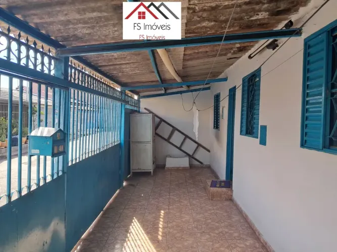 QNP 18 Ótima Casa 3 Quartos/2 Banheiros Mais Casa de Fundos Escriturada em Ceilândia Sul -