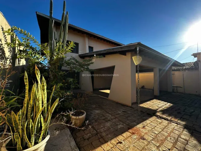 Casa à Venda no Olinda.