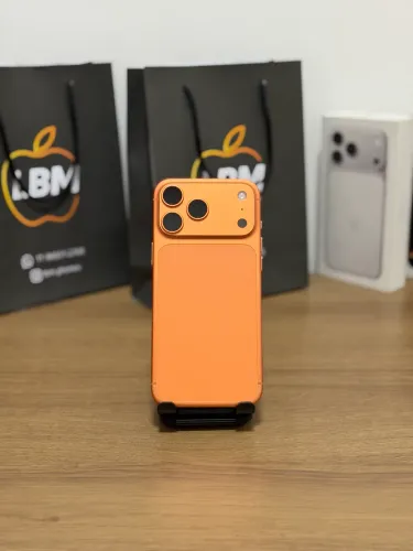 iPhone 17 Pro Max 256GB Laranja (Venda ou Troca)
