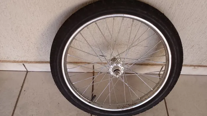 Vendo roda de bicicleta cargueira nova
