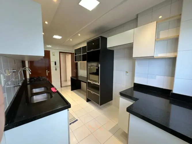 ALUGO APARTAMENTO COM 03 QUARTOS - ANDAR ALTO - NASCENTE