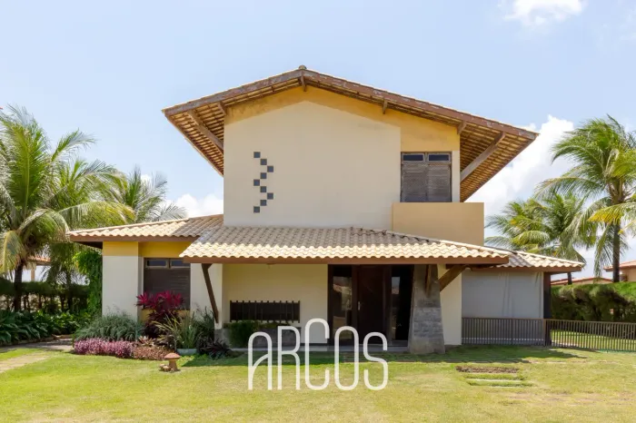 Casa com dois andares no Mosqueiro com 4 suítes