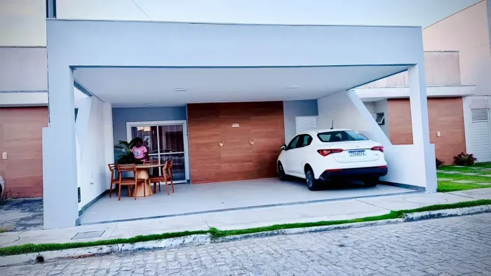 Alugo ou Vendo casa mobilada de 2/4 Quartos no sim sendo 2 suites