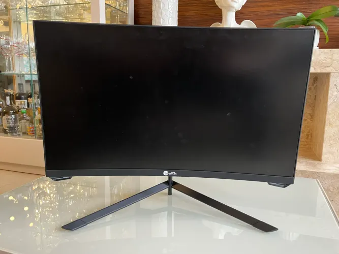 Monitor Gamer Curve Ninja 23,6?