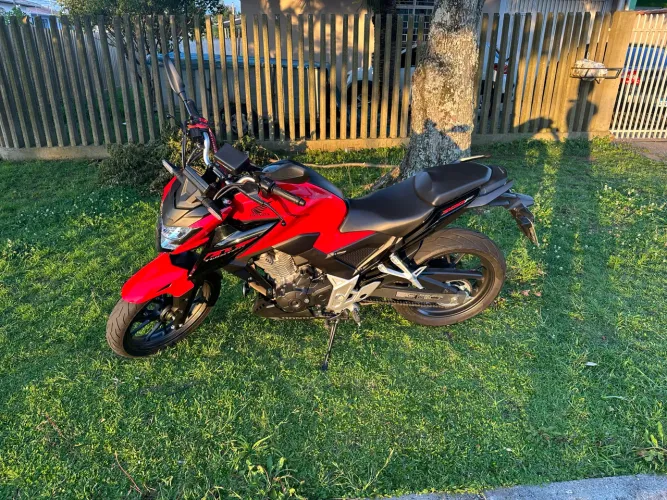 Torro Cb 300f novíssima