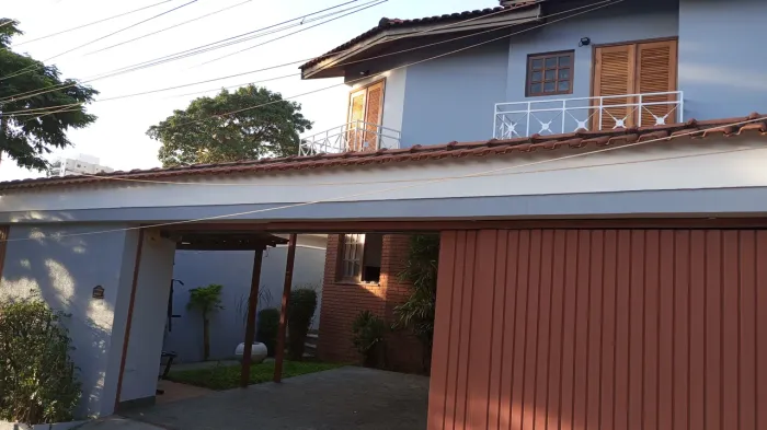 Sobrado no Bonfigliolli 4 quartos sendo 3 amplos com suítes e varandas, com vista livre