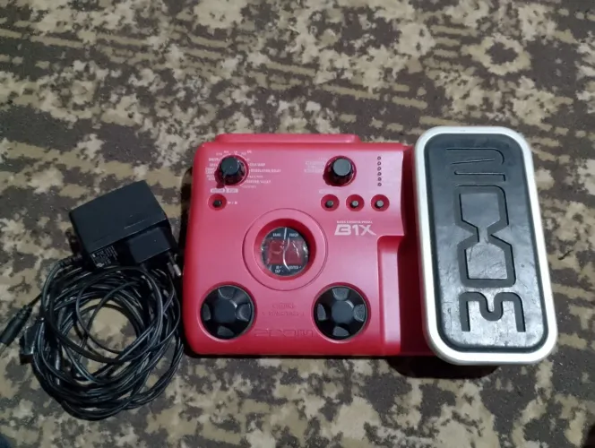Pedaleira zoom B1x