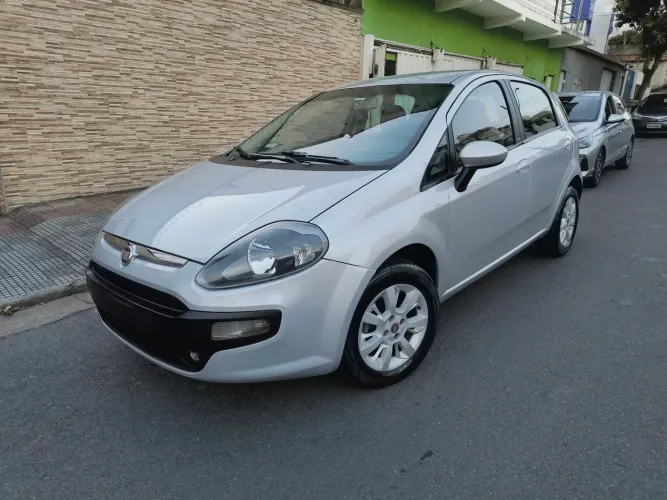Fiat Punto Attractive 1.4 Fire Flex 8V 5P 2014
