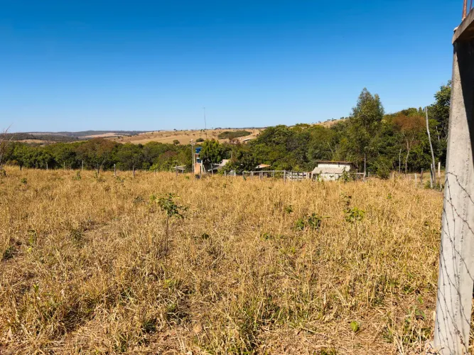 CHÁCARA À VENDA EM BELA VISTA DE GOIÁS - 20.000 m²