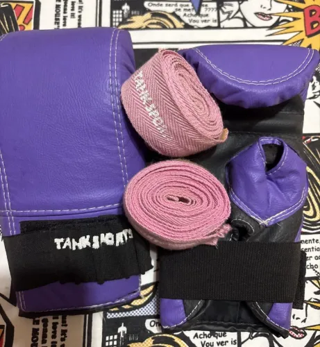 kit muay thai feminino tank sports roxo semi-novo tanksports luva roxa atadura rosa