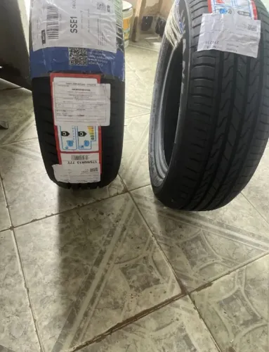Par de Pneus Wanli Aro 13 175/60 novos