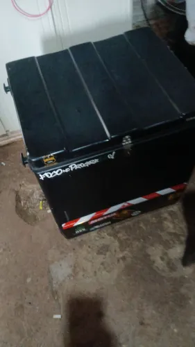 Vendo ou troco bau 190 litros por menos e volta bai novo zero nada quebrado 