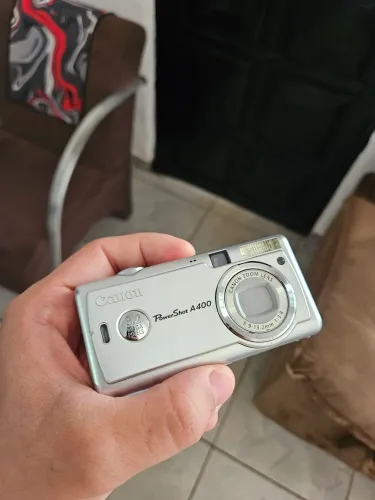 Câmera Canon A400
