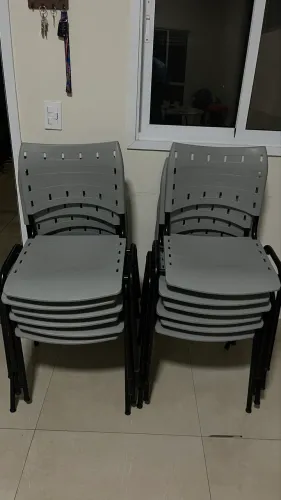 Cadeira iso escolar novas